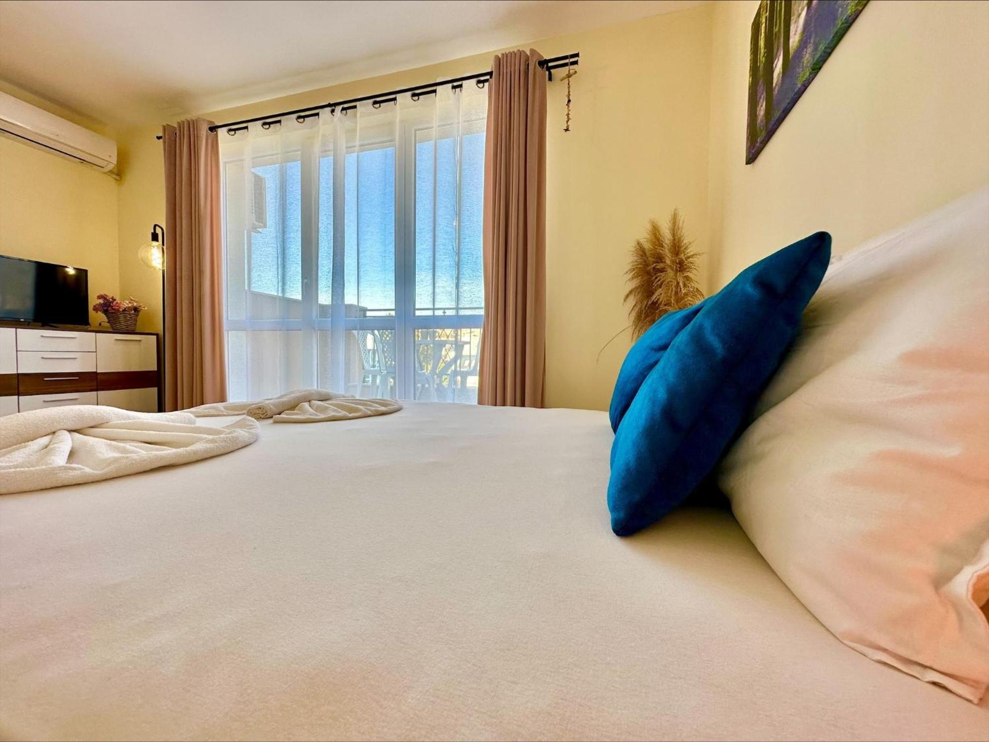 Ipanema Beach - Menada Apartments Sveti Vlas Room photo